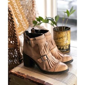 Free People leather kiltie ankle boots 36/6